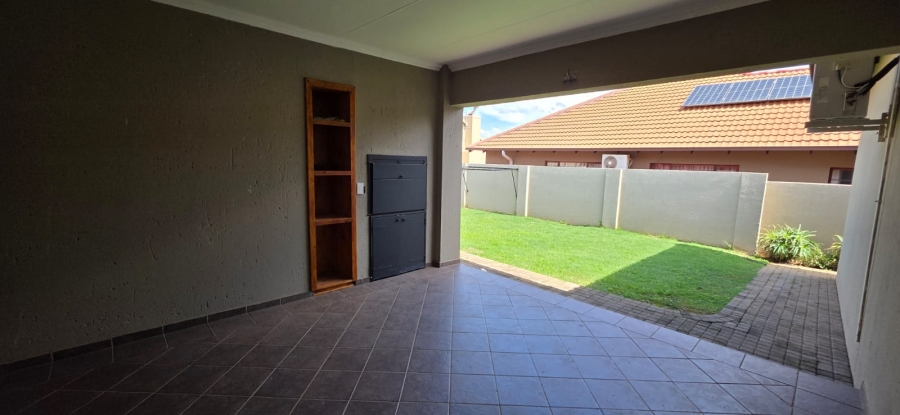 To Let 3 Bedroom Property for Rent in Melodie North West